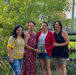 Meet your Posher, Loretta